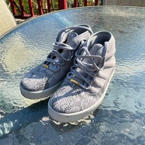Nike Michael Jordan Westbrook gray snakeskin suede sneakers size 5